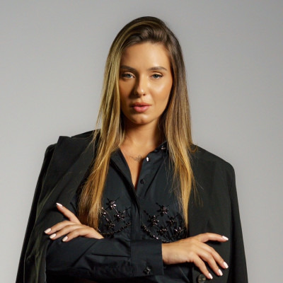Charoula Kantzoglou